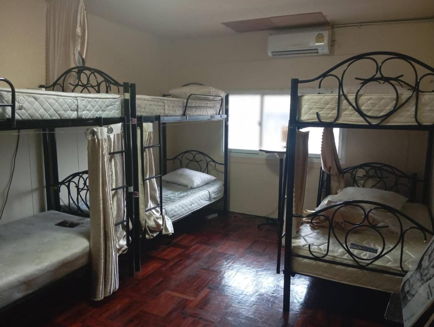 Hostel Butlers Wdh Bangkok Exteriér fotografie